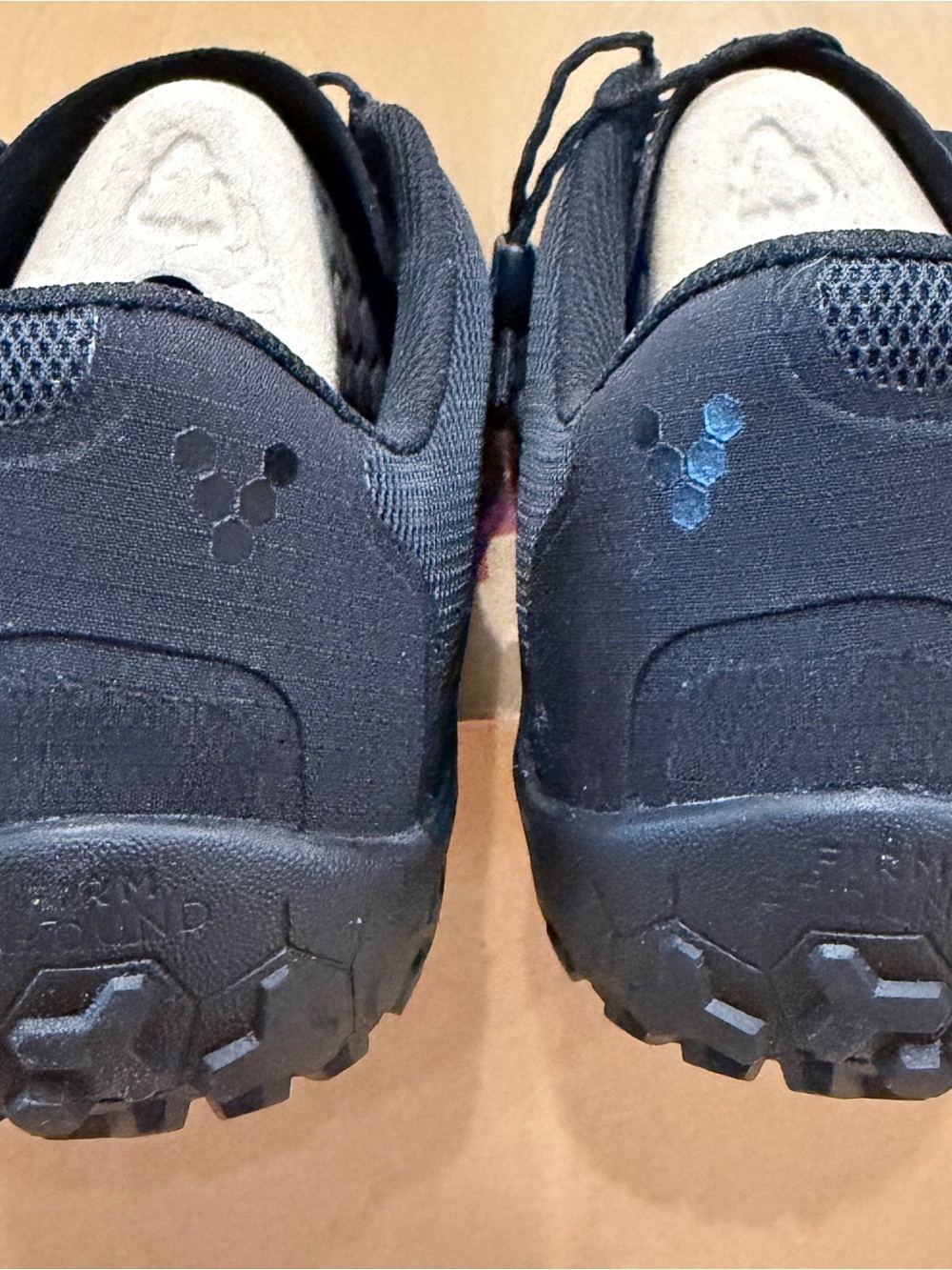 Vivo barefoot Men's Black Minimalist Athletic Trainer - Picture 3 of 7